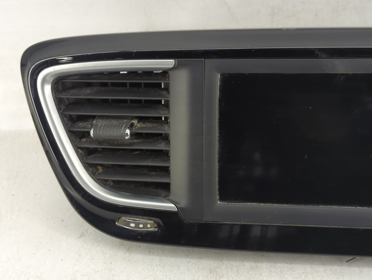 2018-2022 Chrysler Pacifica Information Display Screen - Oemusedautoparts1.com