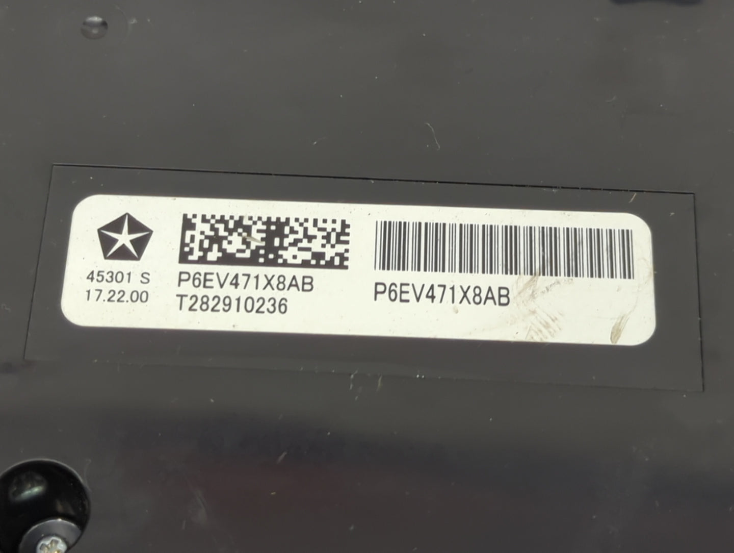 2018-2020 Chrysler Pacifica Climate Control Module Temperature AC/Heater Replacement P/N:P6EV471X8AB Fits Fits 2018 2019 202
