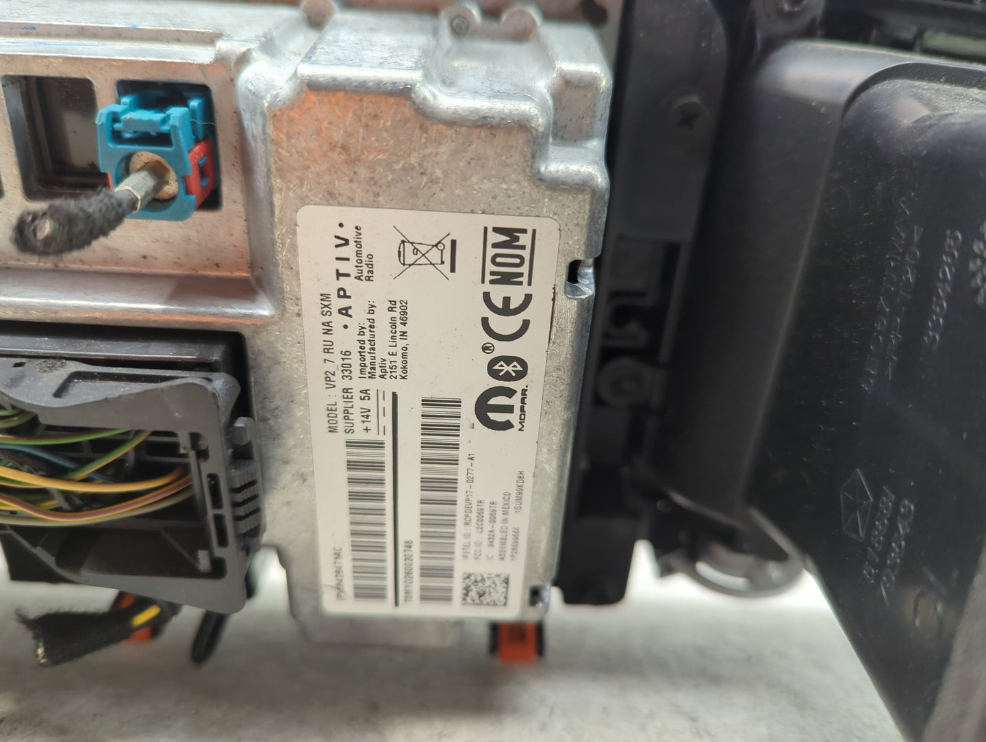 2020 Chrysler Pacifica Radio AM FM Cd Player Receiver Replacement Fits OEM Used Auto Parts - Oemusedautoparts1.com