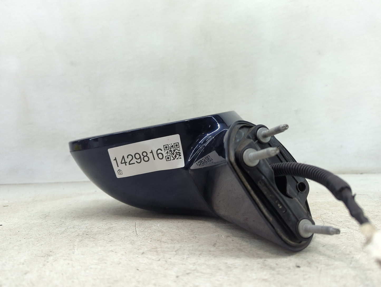 2020 Chrysler Pacifica Driver Side View Mirror - Left Door Mirror OEM Used - Oemusedautoparts1.com