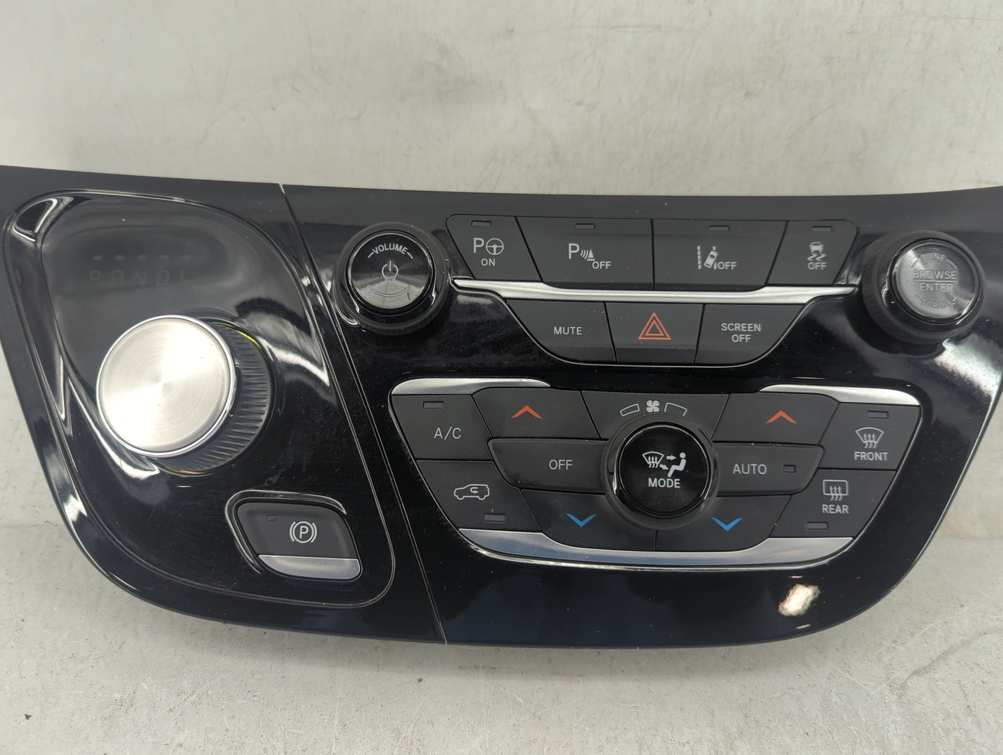 2018-2020 Chrysler Pacifica Climate Control Module Temperature AC/Heater Replacement P/N:P6UX621X8AA Fits Fits 2018 2019 202