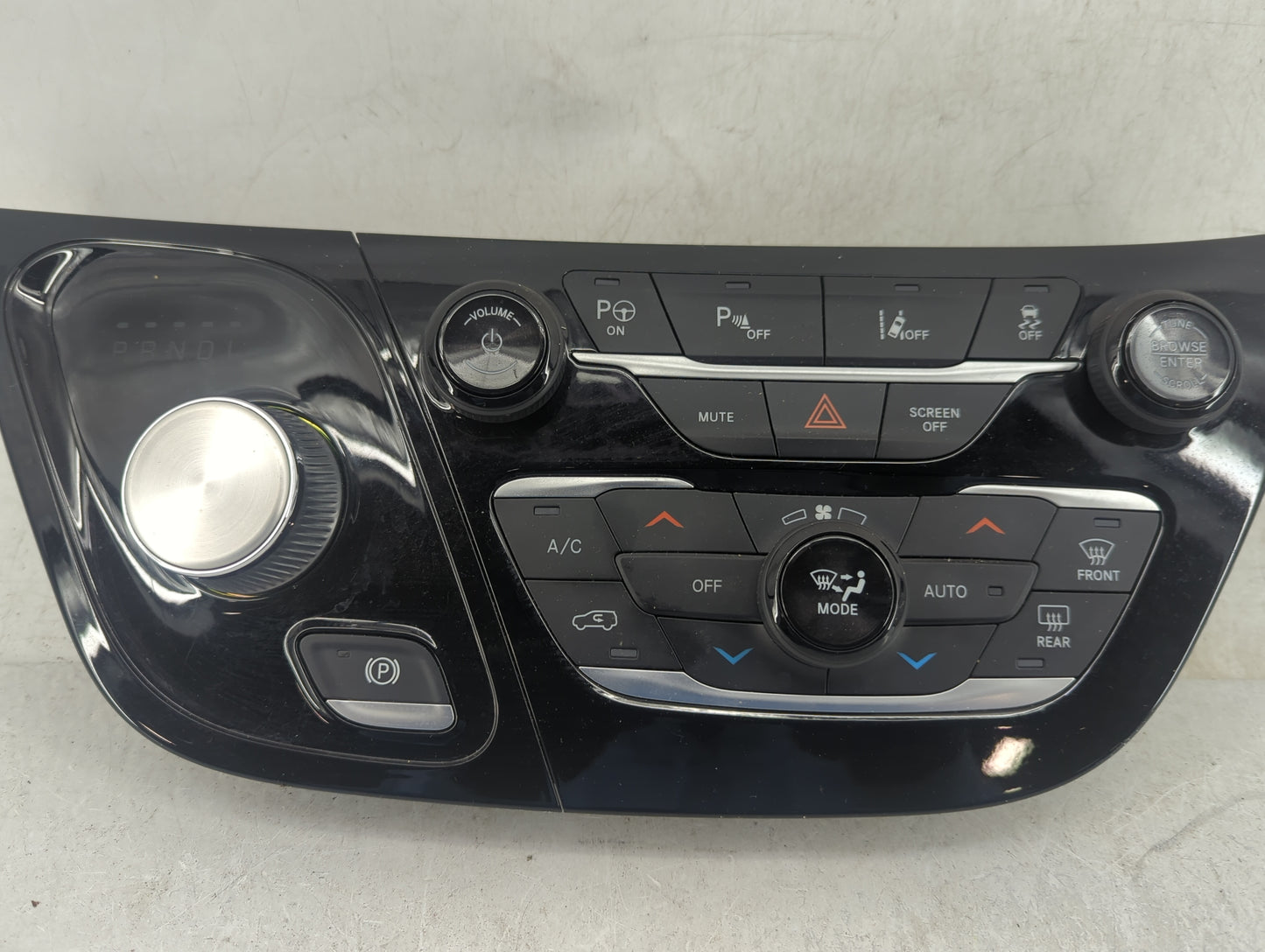 2018-2020 Chrysler Pacifica Climate Control Module Temperature AC/Heater Replacement P/N:P6UX621X8AA Fits Fits 2018 2019 202