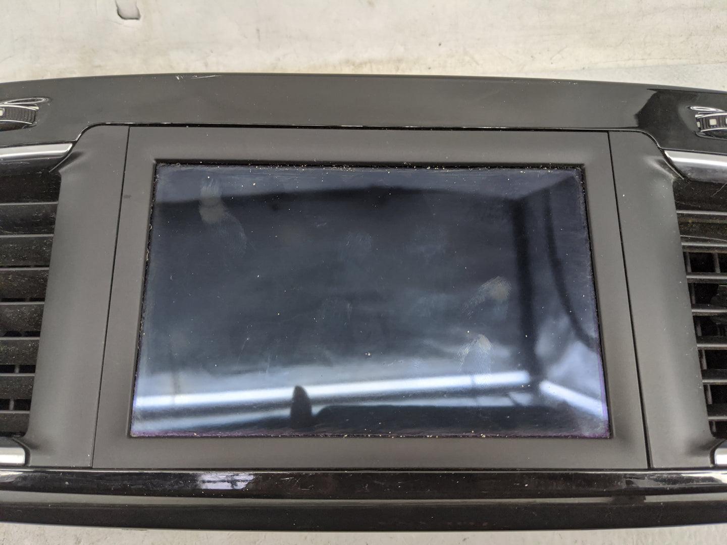 2020 Chrysler Pacifica Radio AM FM Cd Player Receiver Replacement P/N:68428471AC VP2_7 RU NA SXM, RCPDEVP17-0Z77-A1 Fits OEM