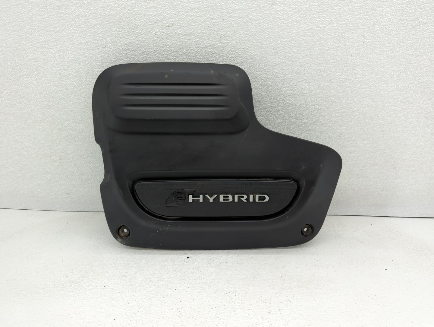 2020 Chrysler Pacifica Engine Cover - Oemusedautoparts1.com