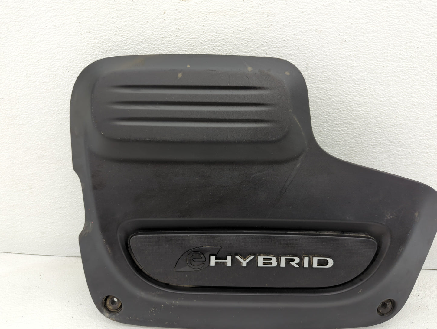 2020 Chrysler Pacifica Engine Cover - Oemusedautoparts1.com