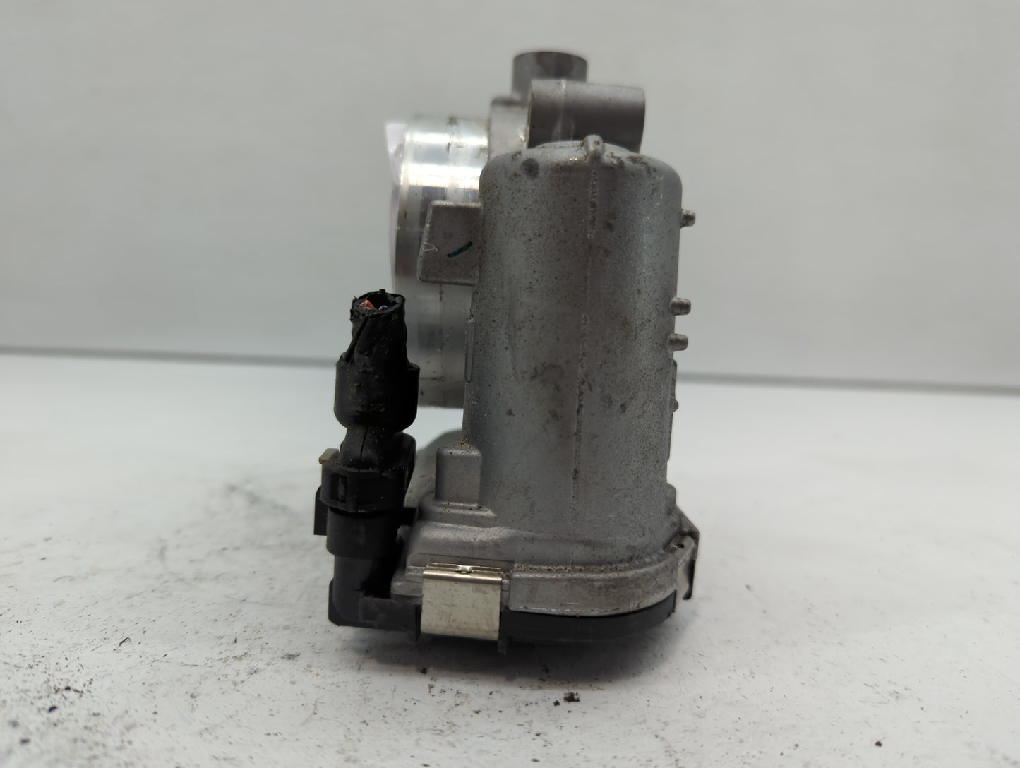 2017-2022 Chrysler Pacifica Throttle Body P/N:05184349AE Fits Fits 2011 2012 2013 2014 2015 2016 2017 2018 2019 2020 2021 20