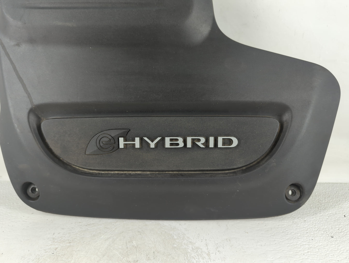 2020 Chrysler Pacifica Engine Cover - Oemusedautoparts1.com