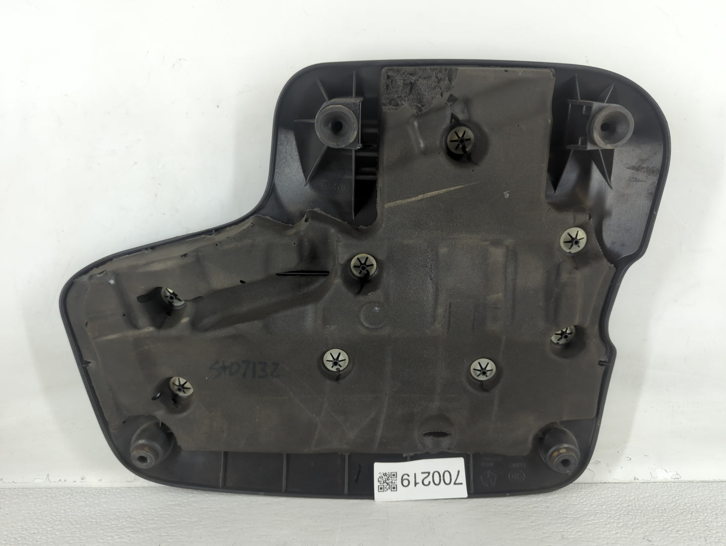 2020 Chrysler Pacifica Engine Cover - Oemusedautoparts1.com