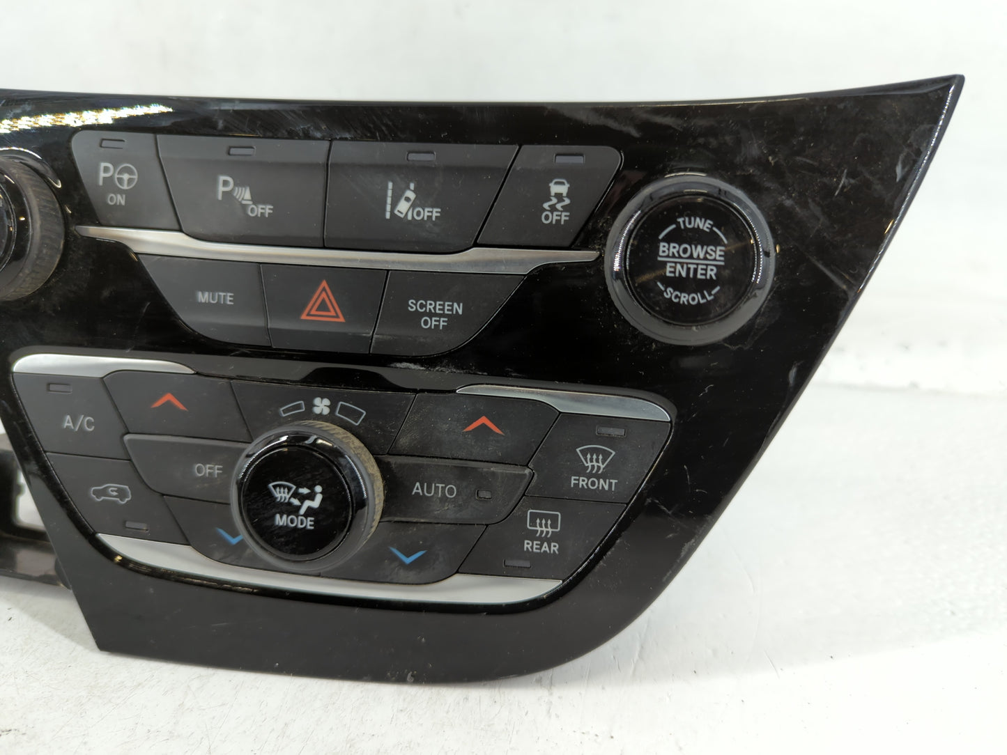 2018-2020 Chrysler Pacifica Climate Control Module Temperature AC/Heater Replacement P/N:T260010237 P6UX621X8AA Fits OEM Use