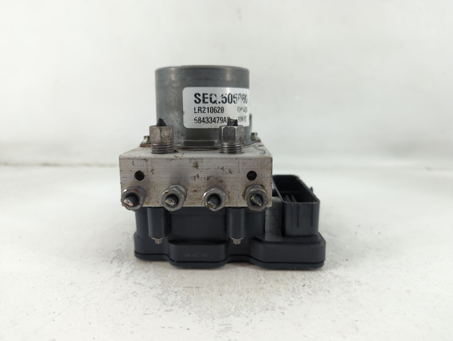2019-2020 Chrysler Pacifica ABS Pump Control Module Replacement P/N:68438479AB Fits Fits 2019 2020 OEM Used Auto Parts - Oem
