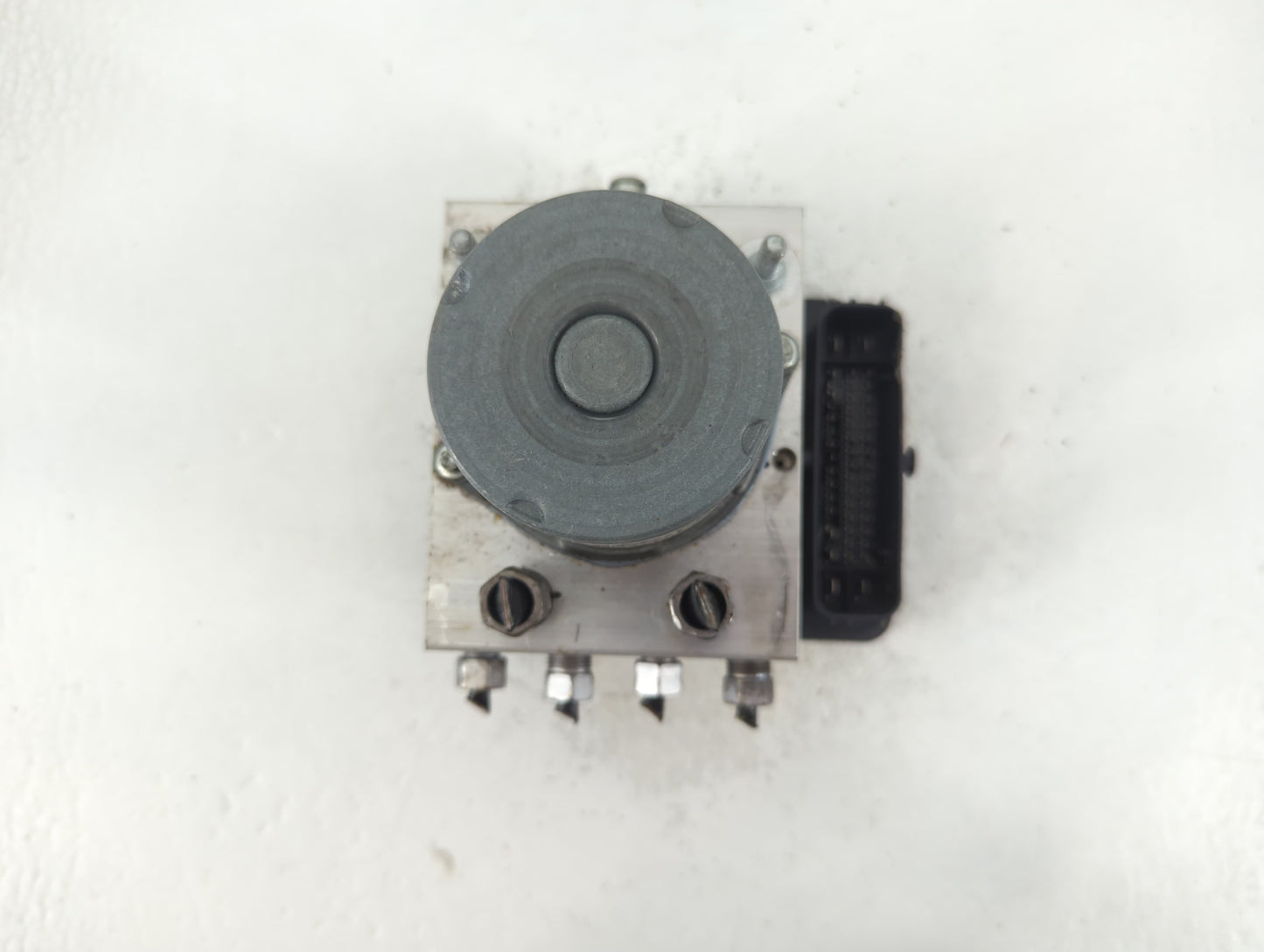 2019-2020 Chrysler Pacifica ABS Pump Control Module Replacement P/N:68438479AB Fits Fits 2019 2020 OEM Used Auto Parts - Oem
