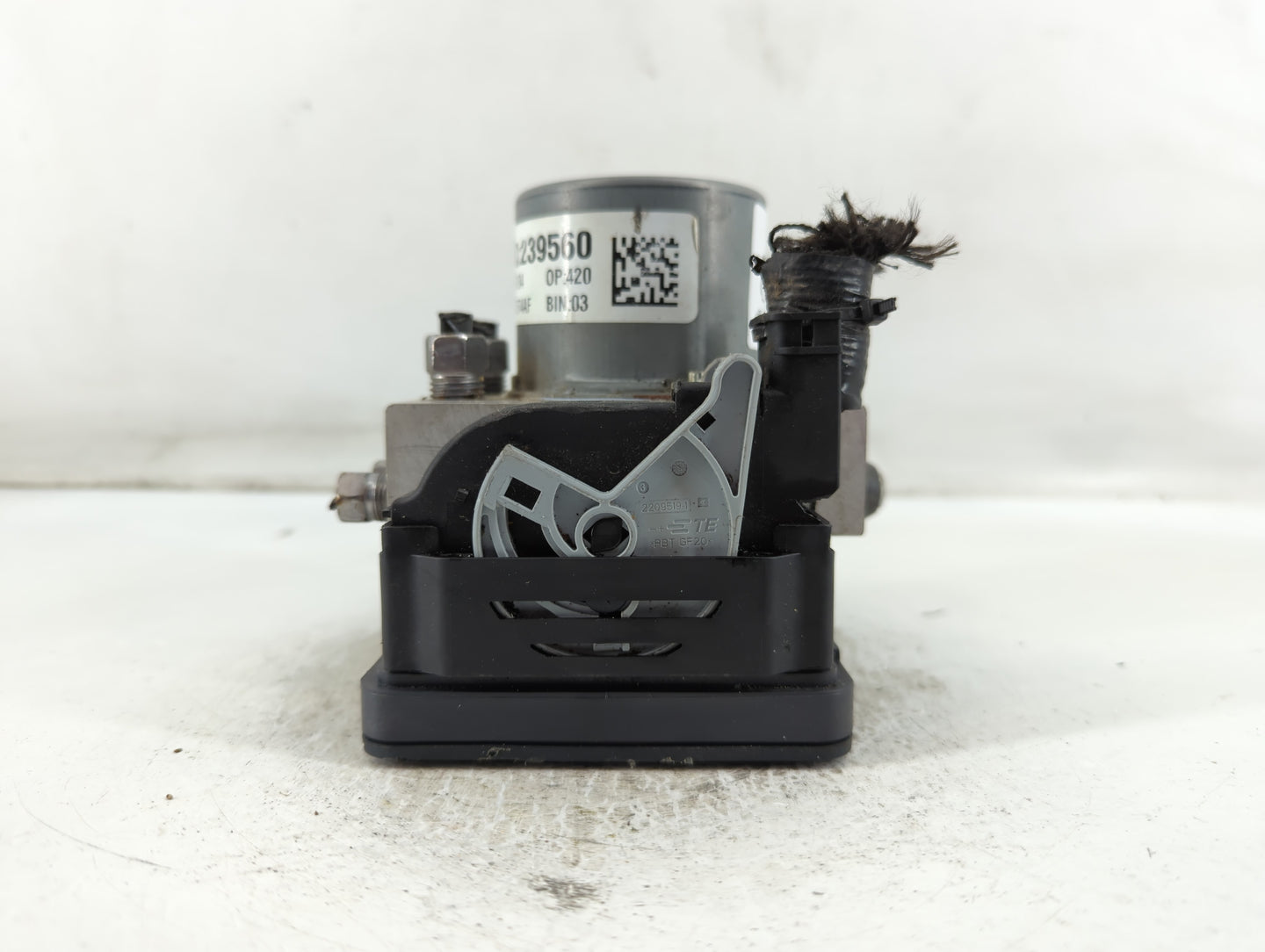 2019-2020 Chrysler Pacifica ABS Pump Control Module Replacement P/N:68438479AF Fits Fits 2019 2020 OEM Used Auto Parts - Oem