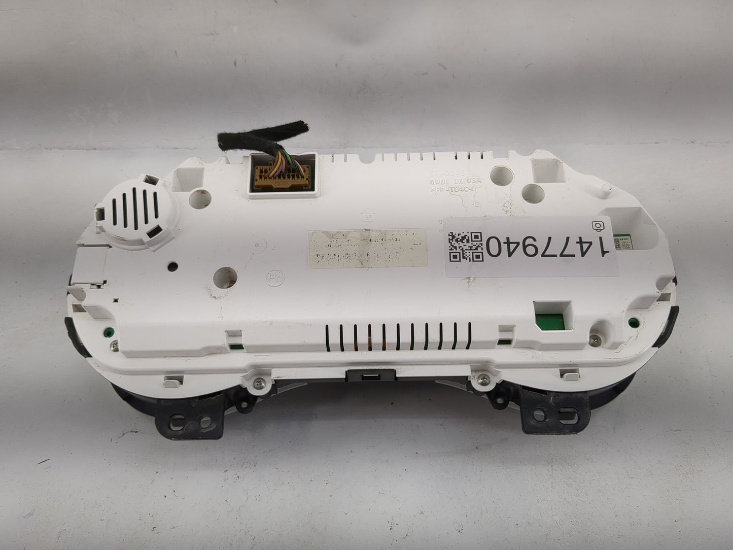 2020 Chrysler Voyage Instrument Cluster Speedometer Gauges P/N:CR-0045 Miles: Fits OEM Used Auto Parts - Oemusedautoparts1.c