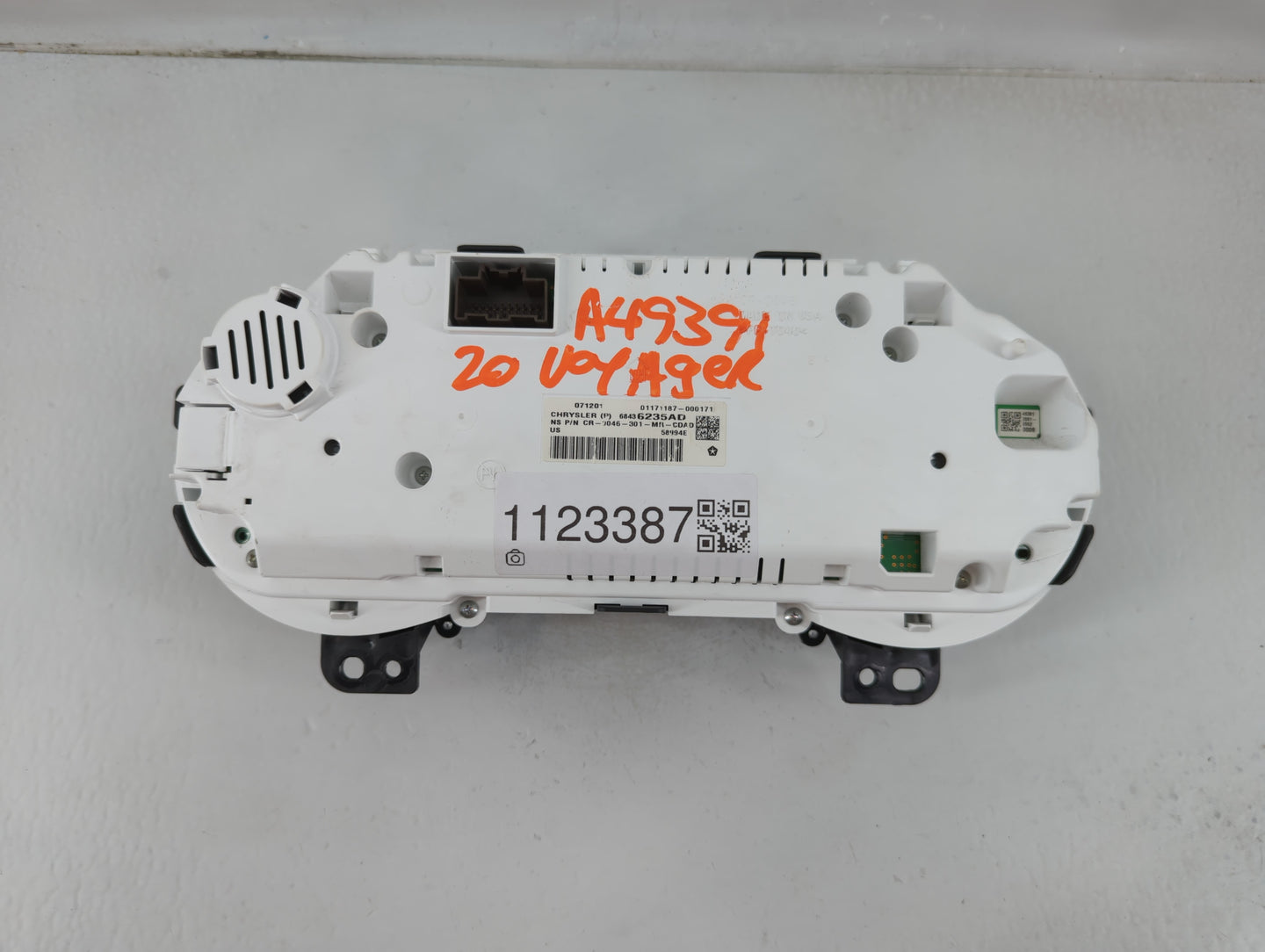 2020 Chrysler Voyager Instrument Cluster Speedometer Gauges P/N:68436235AD Fits OEM Used Auto Parts - Oemusedautoparts1.com