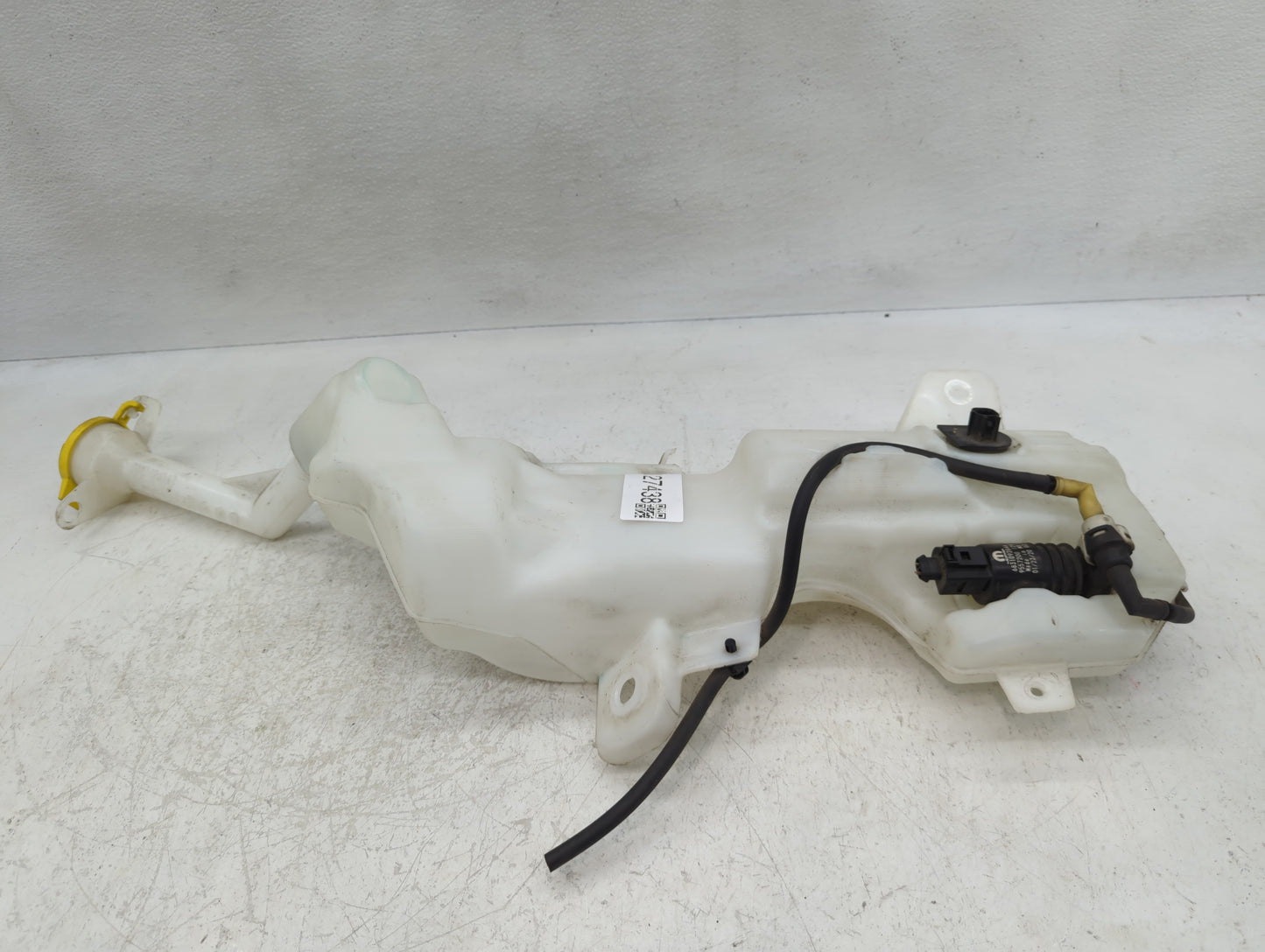 2020-2022 Chrysler Voyager Windshield Washer Fluid Reservoir Bottle Oem - Oemusedautoparts1.com
