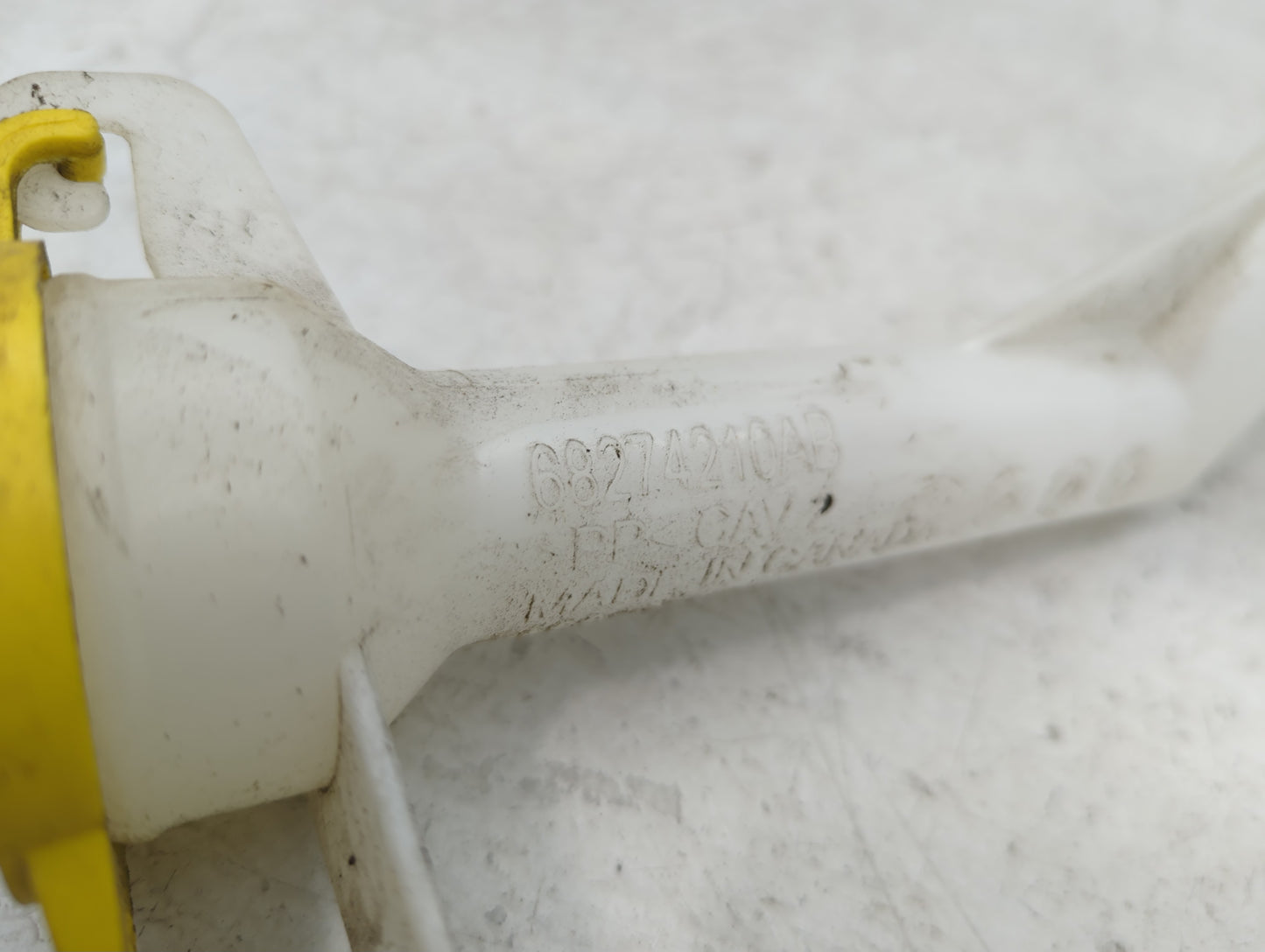 2020-2022 Chrysler Voyager Windshield Washer Fluid Reservoir Bottle Oem - Oemusedautoparts1.com