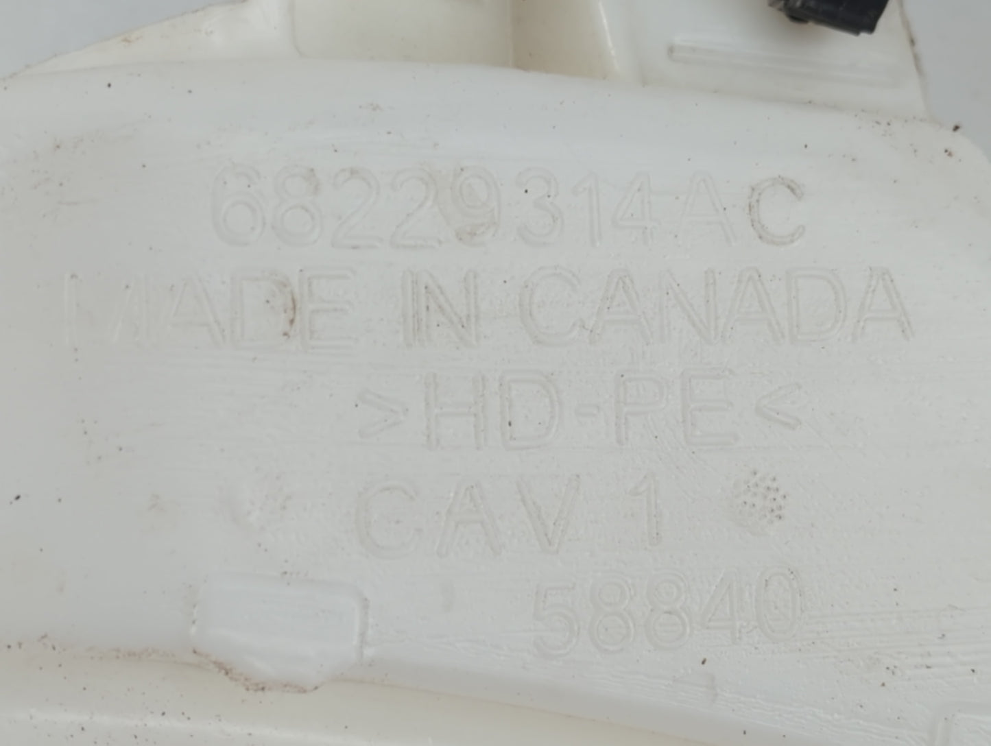 2020-2022 Chrysler Voyager Windshield Washer Fluid Reservoir Bottle Oem - Oemusedautoparts1.com