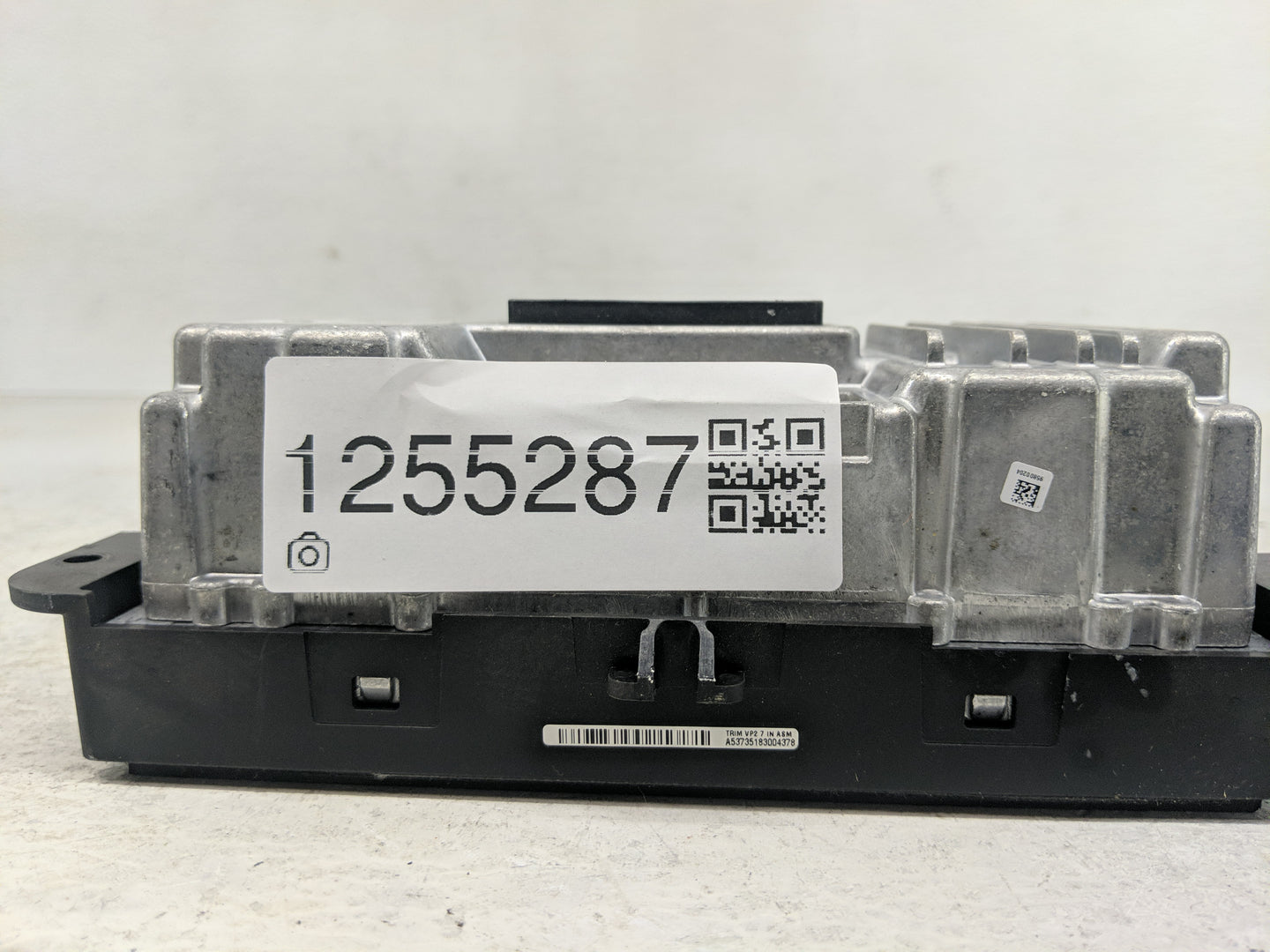 2020 Chrysler Voyager Information Display Screen - Oemusedautoparts1.com