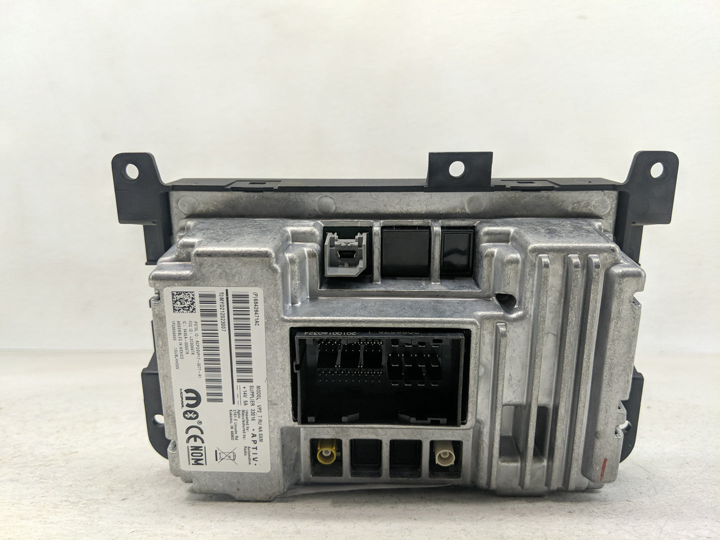 2020 Chrysler Voyager Information Display Screen - Oemusedautoparts1.com