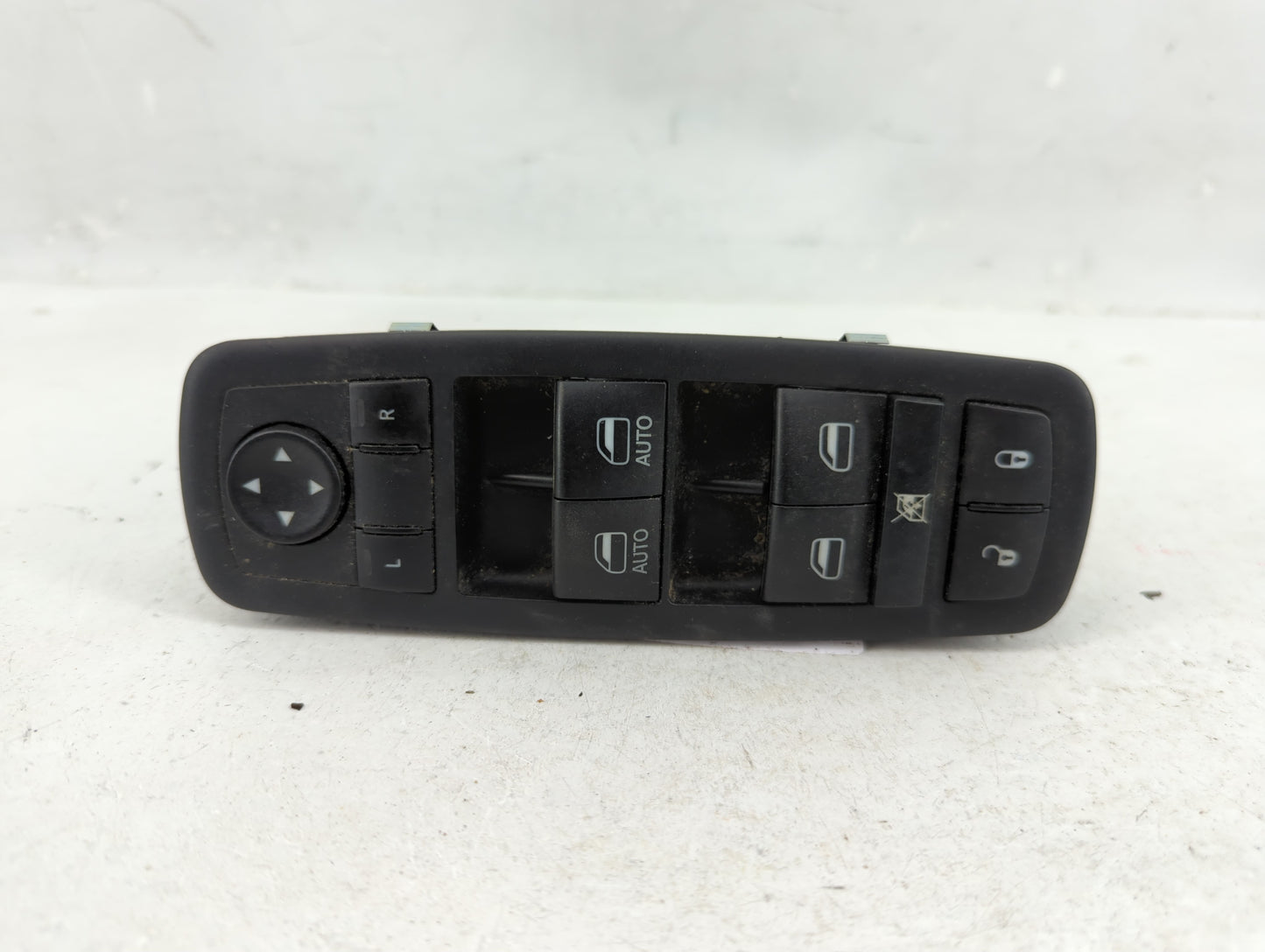2020-2022 Chrysler Voyager Master Power Window Switch Replacement Driver Side Left P/N:68234092AC Fits OEM Used Auto Parts -