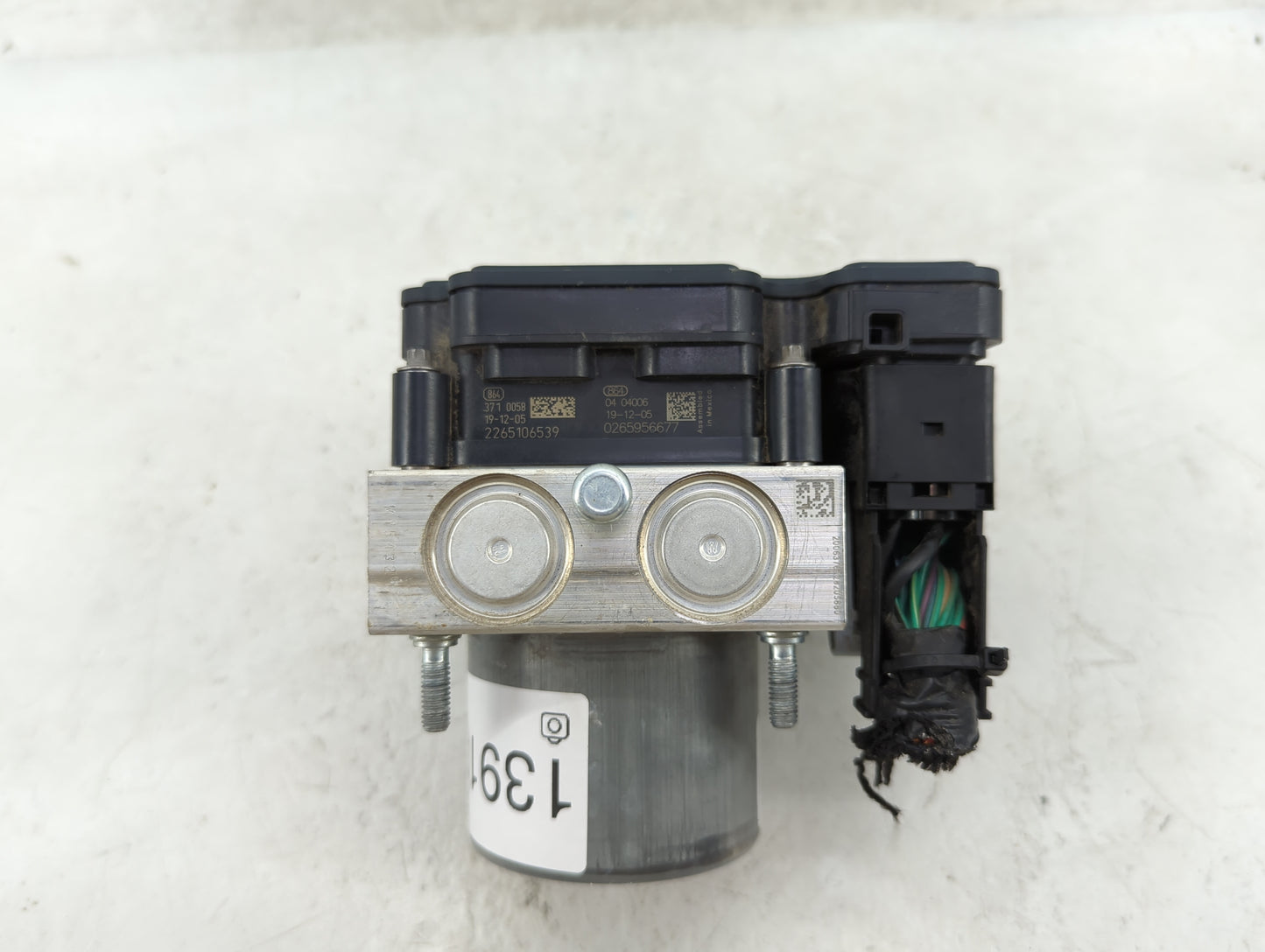 2020 Chrysler Voyager ABS Pump Control Module Replacement P/N:0265956677 2265106539, P68433479AB Fits Fits 2019 OEM Used Aut