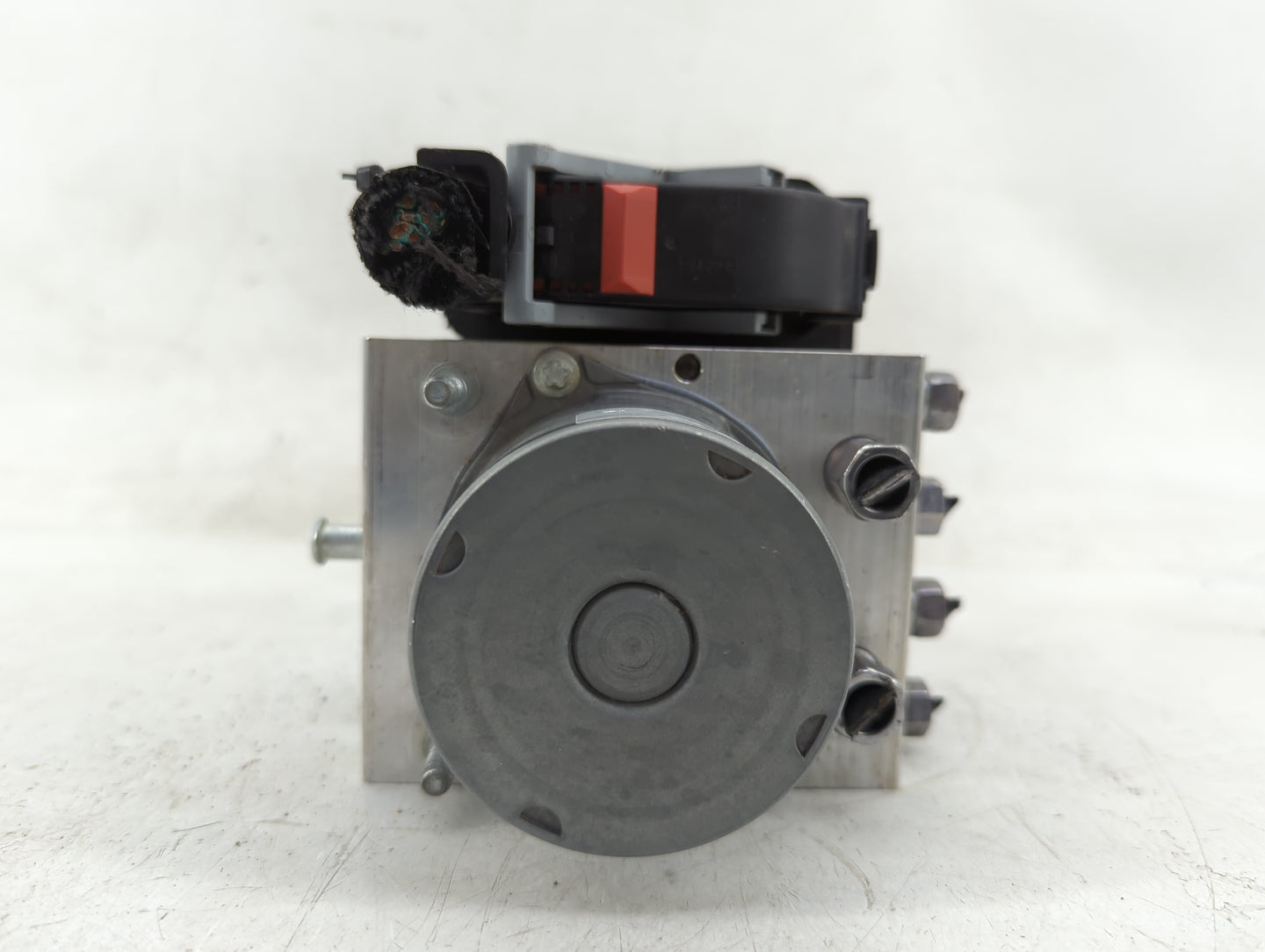 2020 Chrysler Voyager ABS Pump Control Module Replacement P/N:0265956677 2265106539, P68433479AB Fits Fits 2019 OEM Used Aut