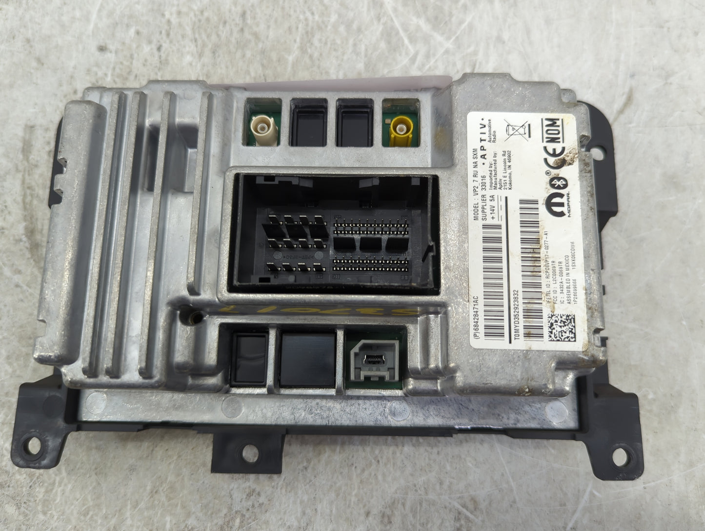 2020 Chrysler Voyager Radio AM FM Cd Player Receiver Replacement P/N:68428471AC RCPDAP17-0277-A1, VP2 7 RU NA SXM Fits OEM U