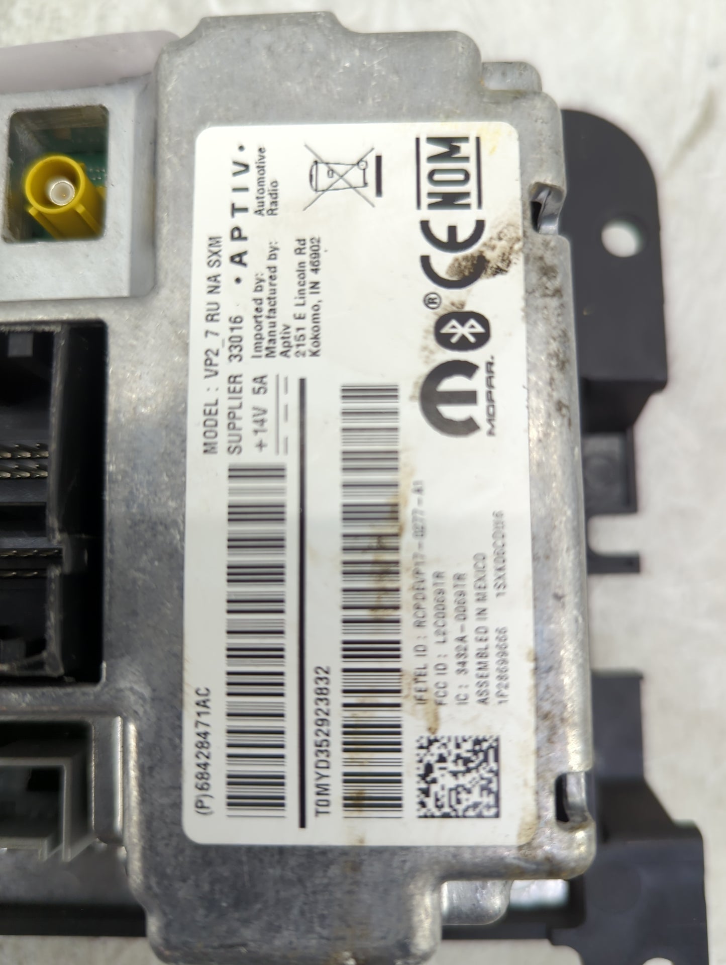 2020 Chrysler Voyager Radio AM FM Cd Player Receiver Replacement P/N:68428471AC RCPDAP17-0277-A1, VP2 7 RU NA SXM Fits OEM U