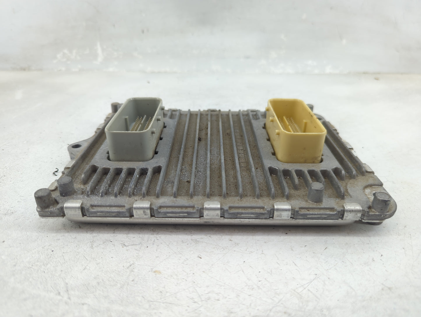 2020 Chrysler Voyager PCM Engine Control Computer ECU ECM PCU OEM P/N:P68434928AA T00EP2210IV6VY Fits Fits 2018 2019 OEM Use