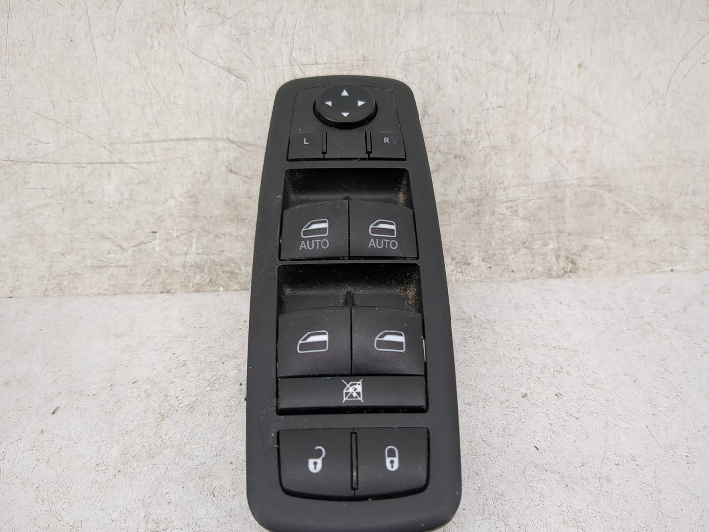 2020-2022 Chrysler Voyager Master Power Window Switch Replacement Driver Side Left P/N:10123670 Fits OEM Used Auto Parts - O