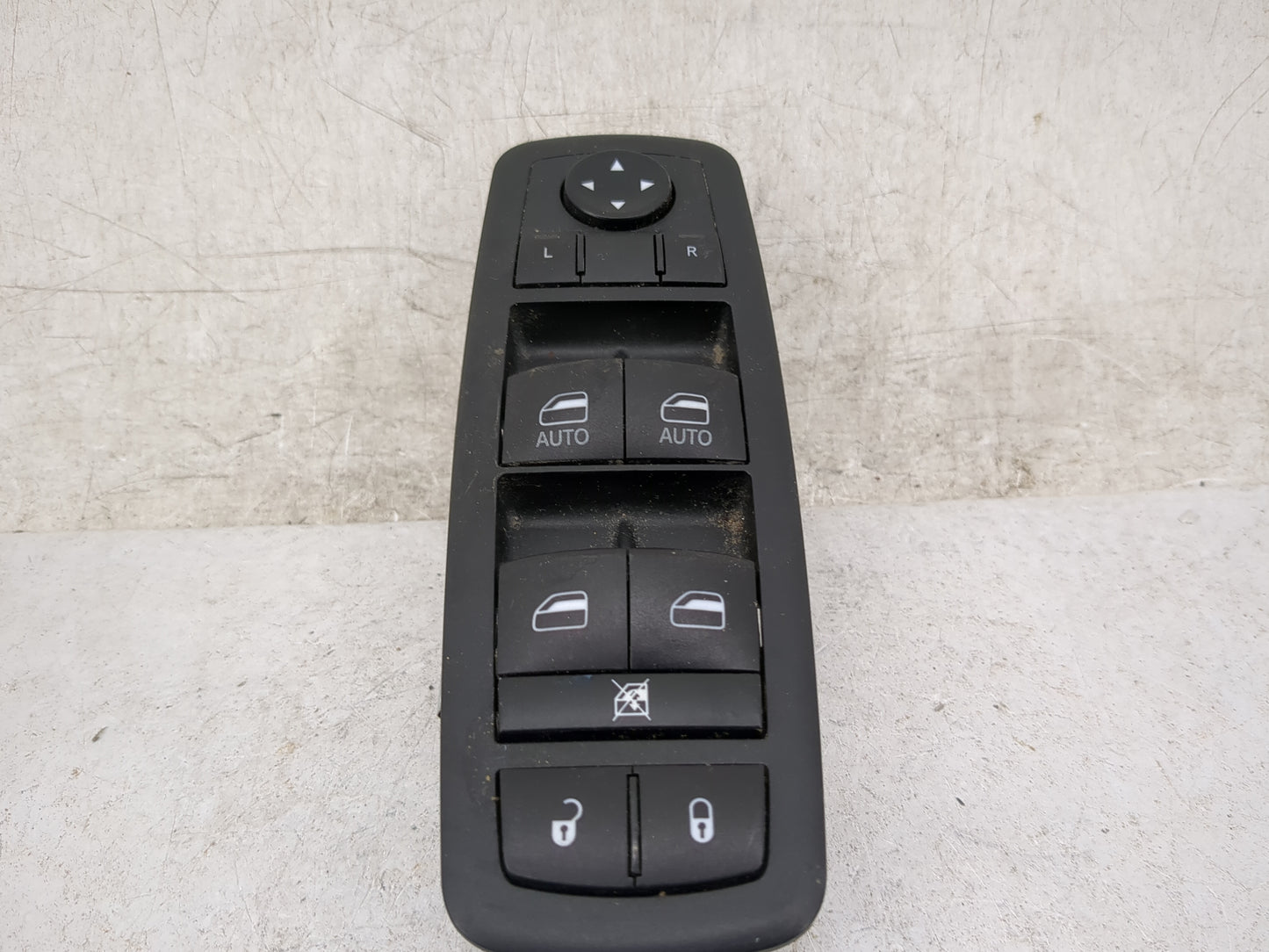 2020-2022 Chrysler Voyager Master Power Window Switch Replacement Driver Side Left P/N:10123670 Fits OEM Used Auto Parts - O