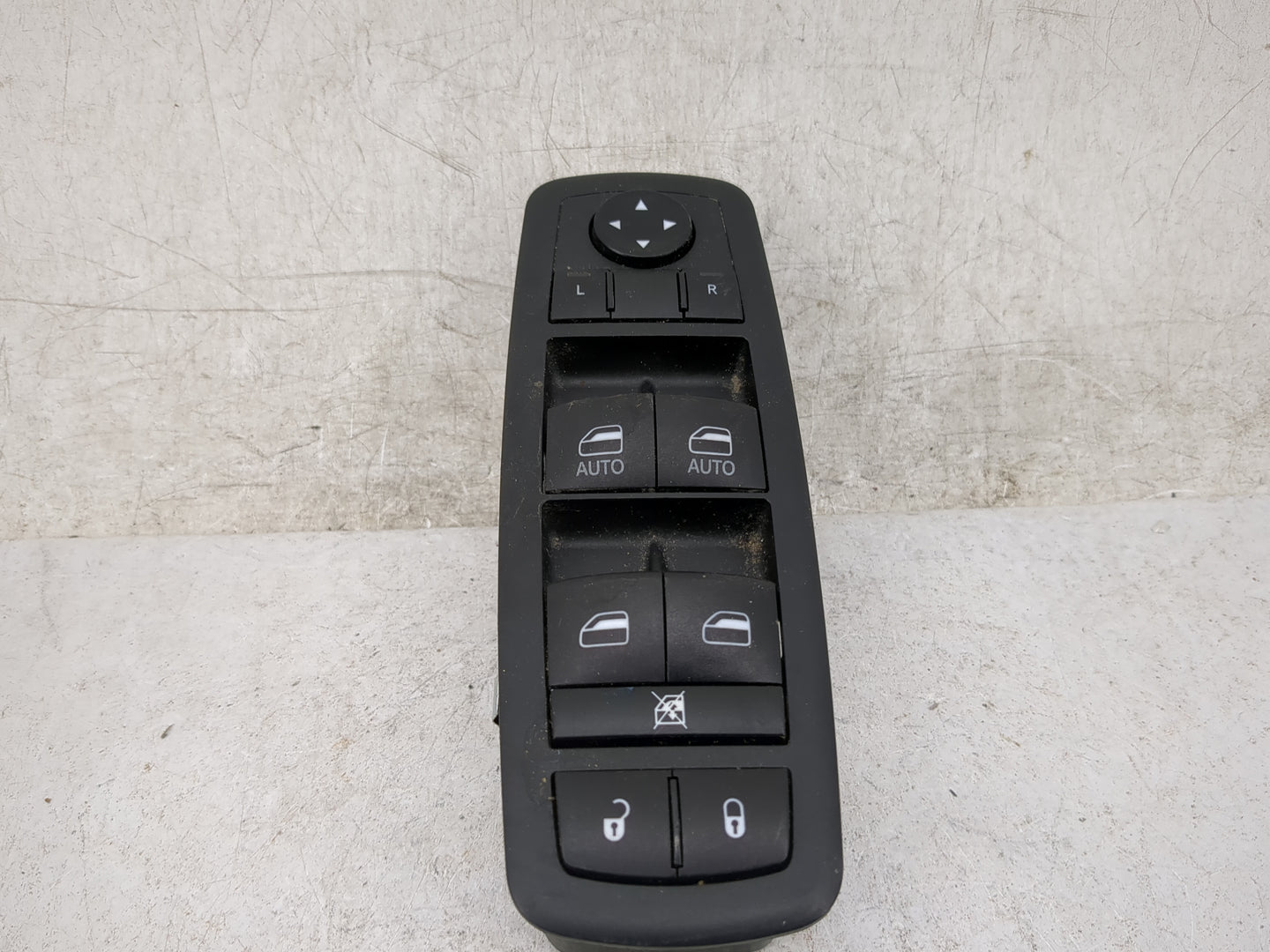 2020-2022 Chrysler Voyager Master Power Window Switch Replacement Driver Side Left P/N:10123670 Fits OEM Used Auto Parts - O