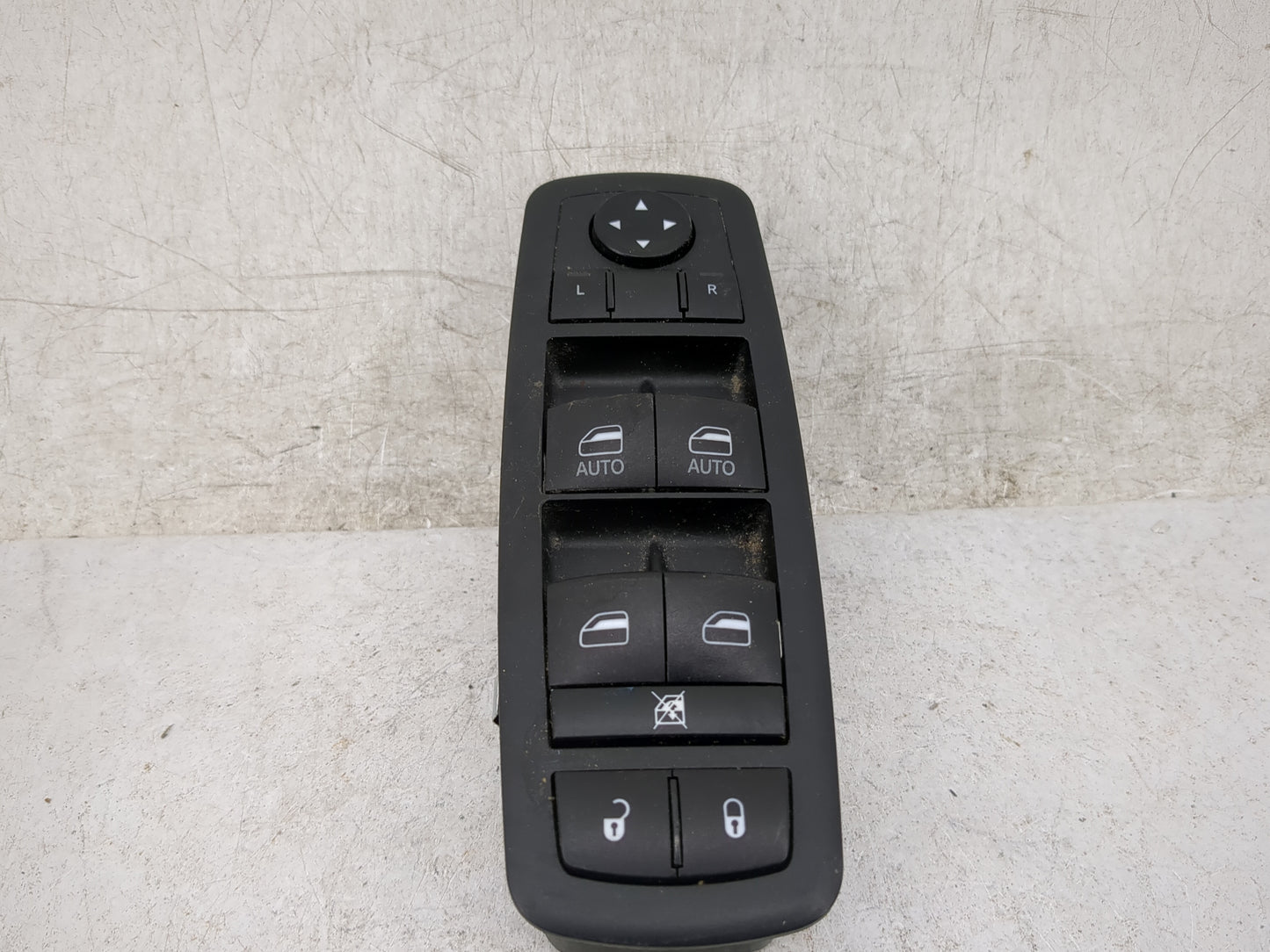 2020-2022 Chrysler Voyager Master Power Window Switch Replacement Driver Side Left P/N:10123670 Fits OEM Used Auto Parts - O
