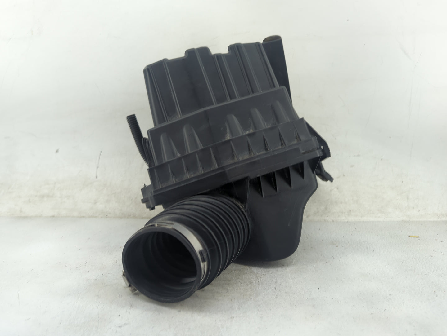2020-2022 Chrysler Voyager Air Cleaner Intake-duct Hose Tube 1476801 - Oemusedautoparts1.com