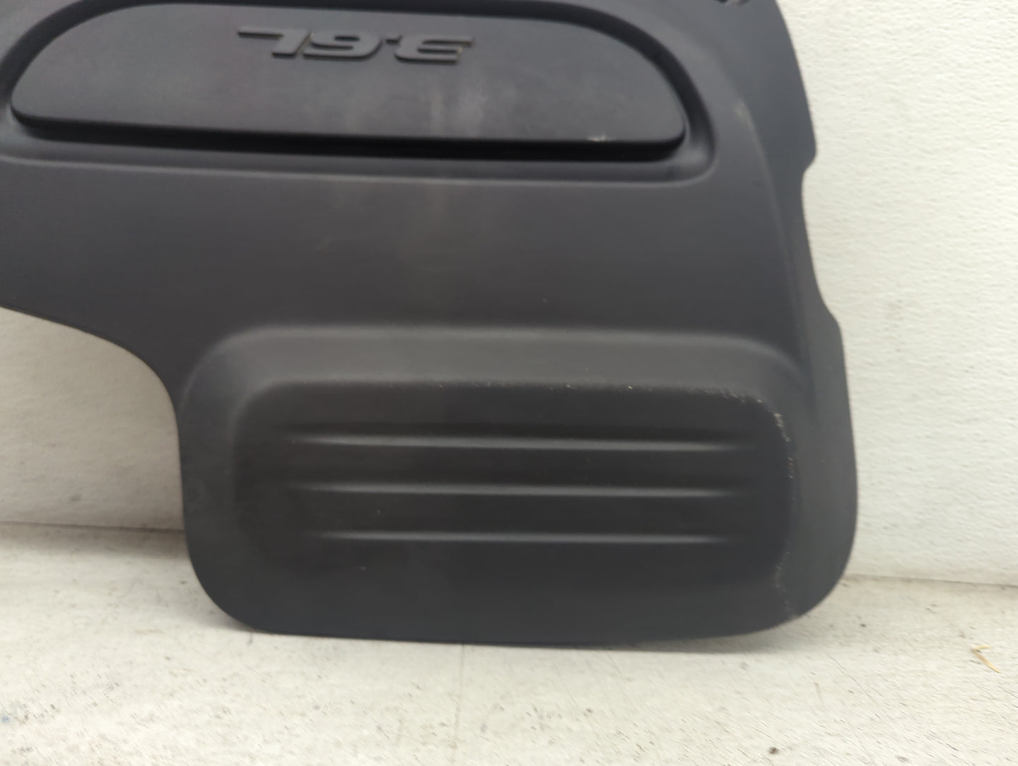 2020 Chrysler Voyager Engine Cover 1479160 - Oemusedautoparts1.com