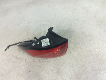 2020-2022 Chrysler Voyager Tail Light Assembly Passenger Right OEM P/N:68229320AC Fits Fits 2017 2018 2019 2020 2021 2022 OEM Used Auto Parts