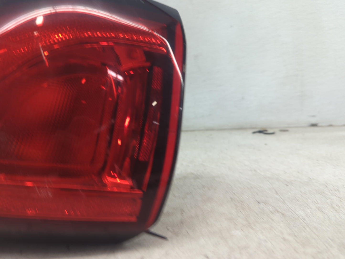 2020-2022 Chrysler Voyager Tail Light Assembly Passenger Right OEM P/N:68229320AC Fits Fits 2017 2018 2019 2020 2021 2022 OE