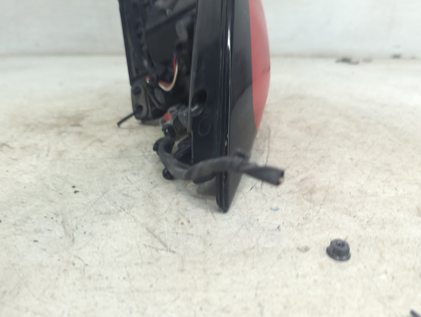 2020-2022 Chrysler Voyager Tail Light Assembly Passenger Right OEM P/N:68229320AC Fits Fits 2017 2018 2019 2020 2021 2022 OE