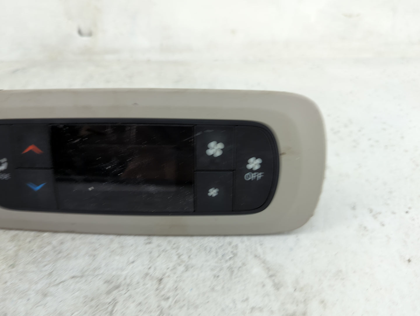 2020-2022 Chrysler Voyager Climate Control Module Temperature AC/Heater Replacement P/N:P6WL29PD2AA T245910348 Fits OEM Used