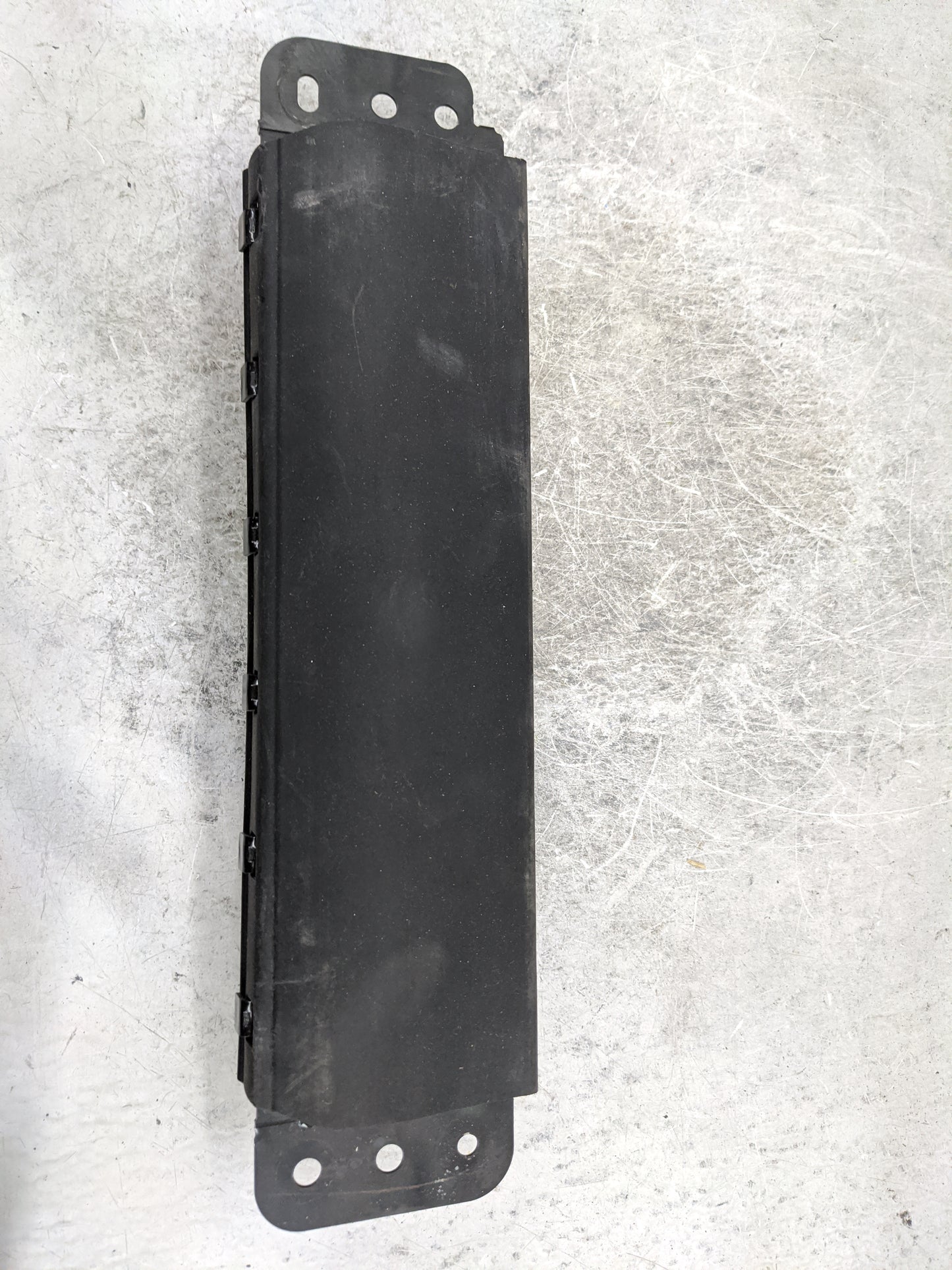 2020-2022 Chrysler Voyager Air Bag Passenger Right Knee OEM P/N:P68186539AF TNEKB347920937 Fits Fits 2017 2018 2019 2020 202