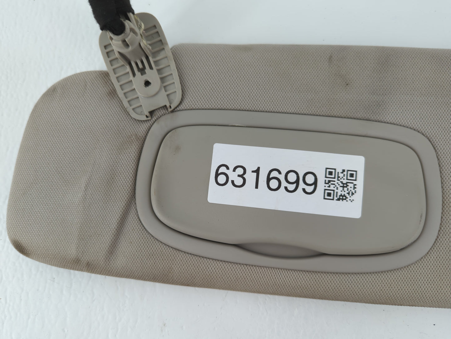 2020-2021 Chrysler Voyager Sun Visor Shade Replacement Passenger Right Mirror Fits Fits 2020 2021 2022 OEM Used Auto Parts -