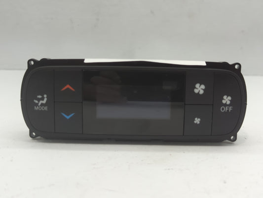 2020-2022 Chrysler Voyager Climate Control Module Temperature AC/Heater Replacement P/N:P6WL29PD2AA Fits Fits 2020 2021 2022