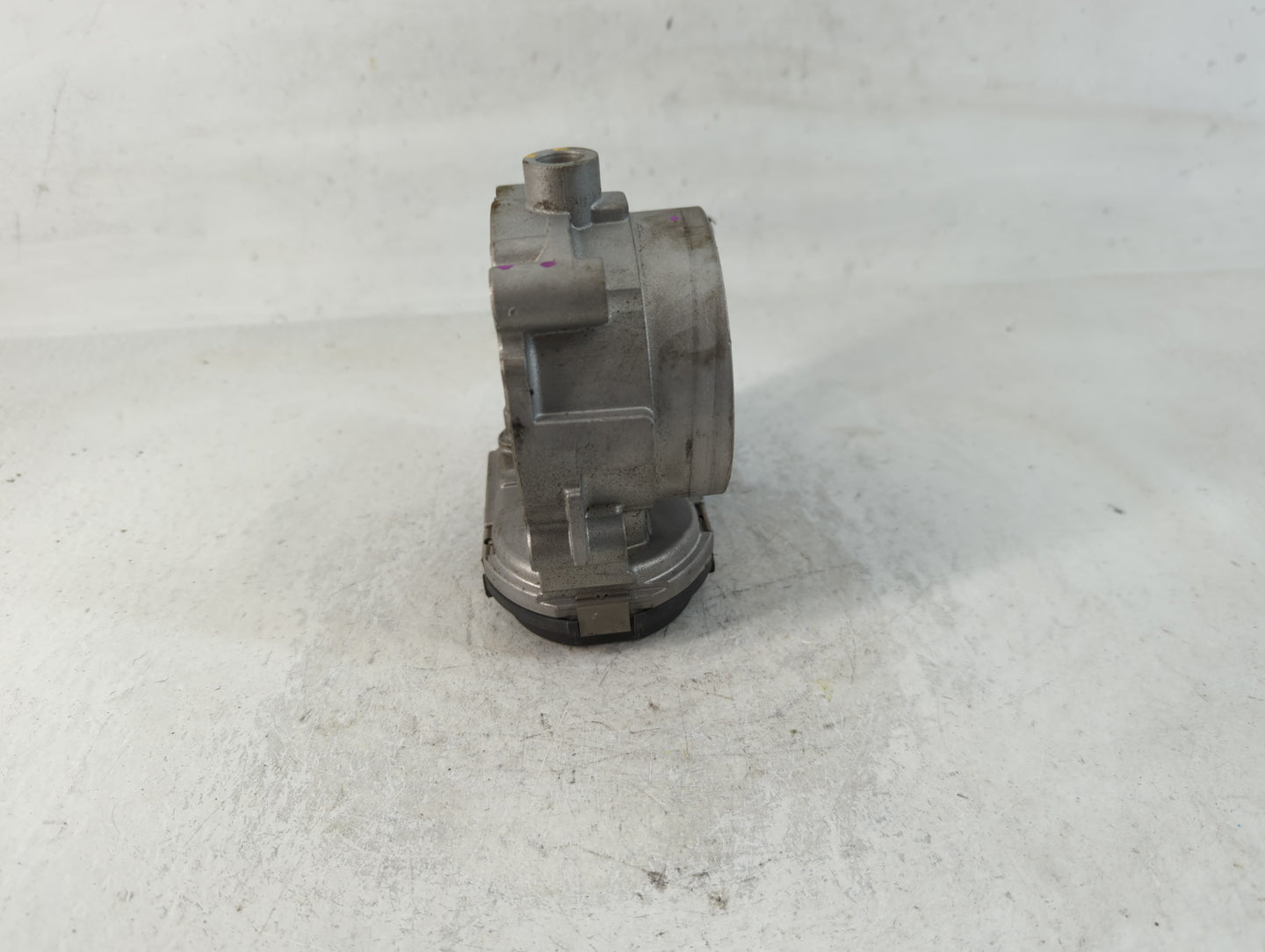 2020-2022 Chrysler Voyager Throttle Body P/N:20230718 677012 Fits Fits 2011 2012 2013 2014 2015 2016 2017 2018 2019 2020 202