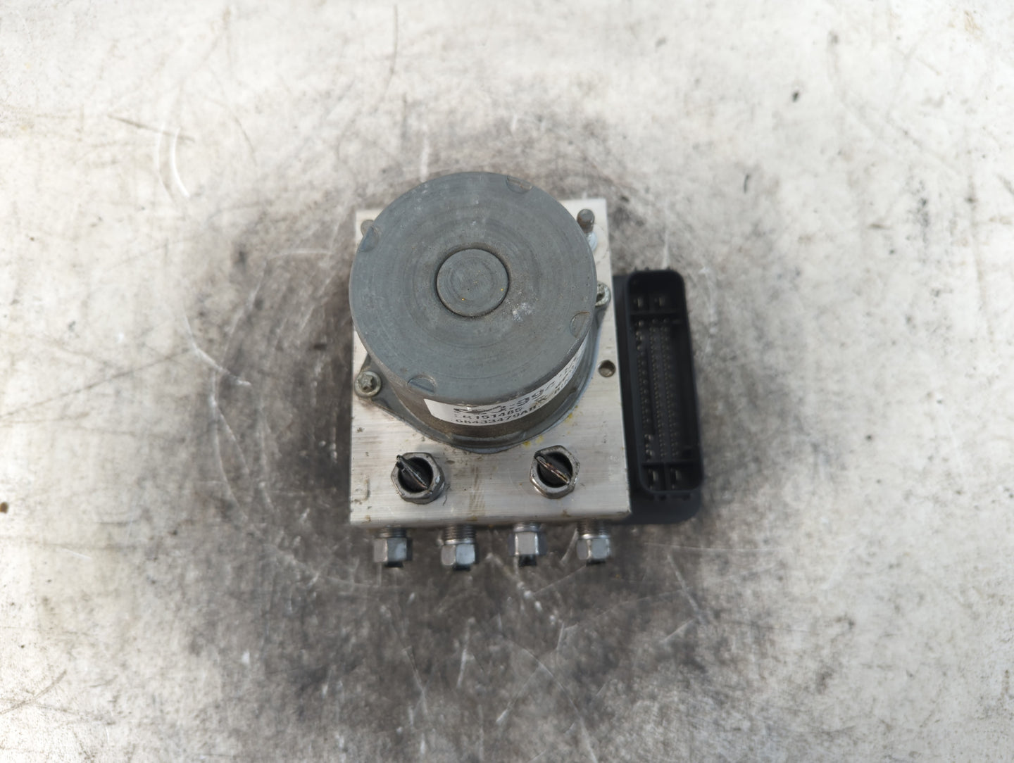 2020 Chrysler Voyager ABS Pump Control Module Replacement P/N:68433479AB Fits Fits 2019 OEM Used Auto Parts - Oemusedautopar