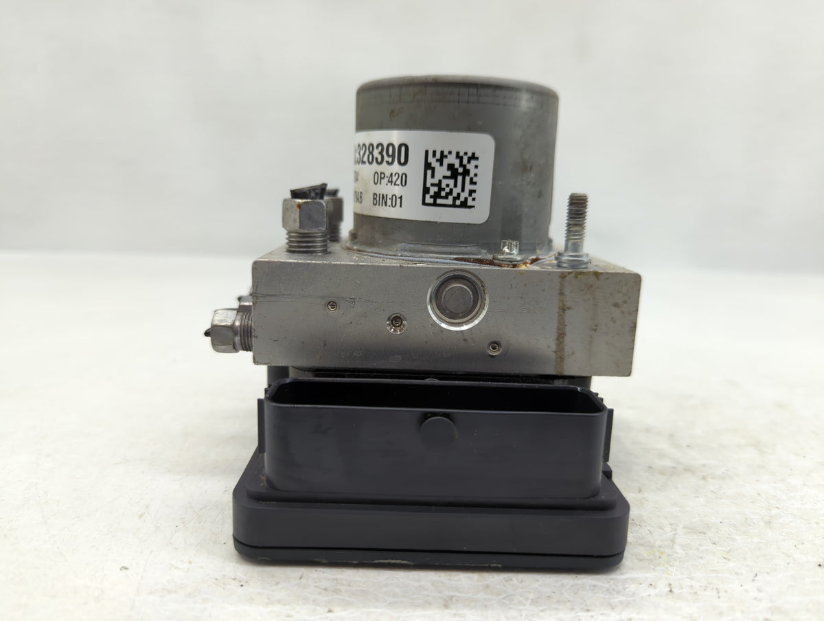 2020 Chrysler Voyager Anti-Lock Brake ABS Pump Module Actuator OEM P/N:68433479AB Fits Fits 2019 OEM Used Auto Parts - Oemus