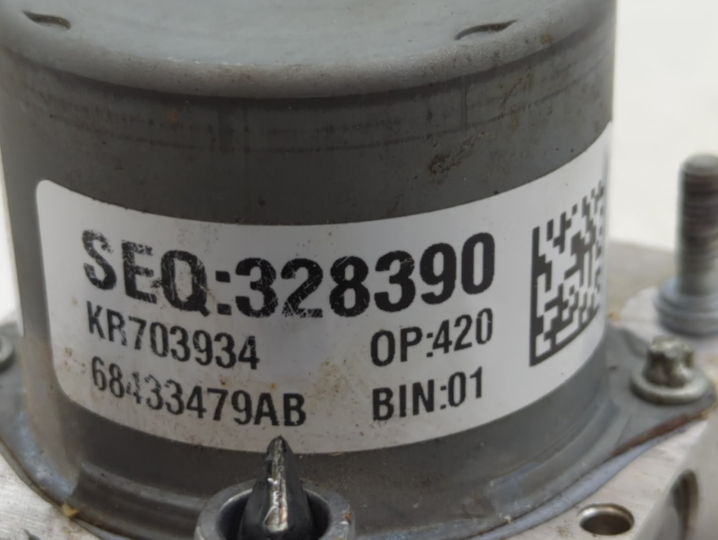 2020 Chrysler Voyager ABS Pump Control Module Replacement P/N:68433479AB Fits Fits 2019 OEM Used Auto Parts - Oemusedautopar