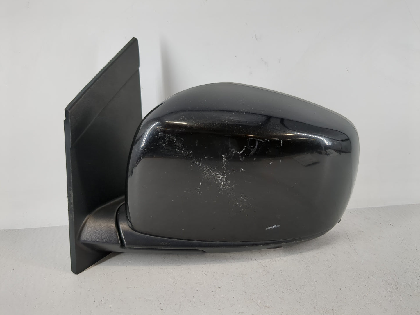 2020 Dodge Caravan Driver Side View Mirror - Left Door Mirror OEM Used - Oemusedautoparts1.com