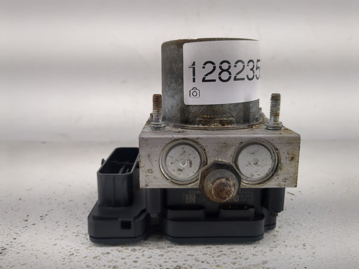 2020 Dodge Caravan Anti-Lock Brake ABS Pump Module Actuator OEM P/N:68183803AC Fits Fits 2015 2016 2017 2018 2019 OEM Used A
