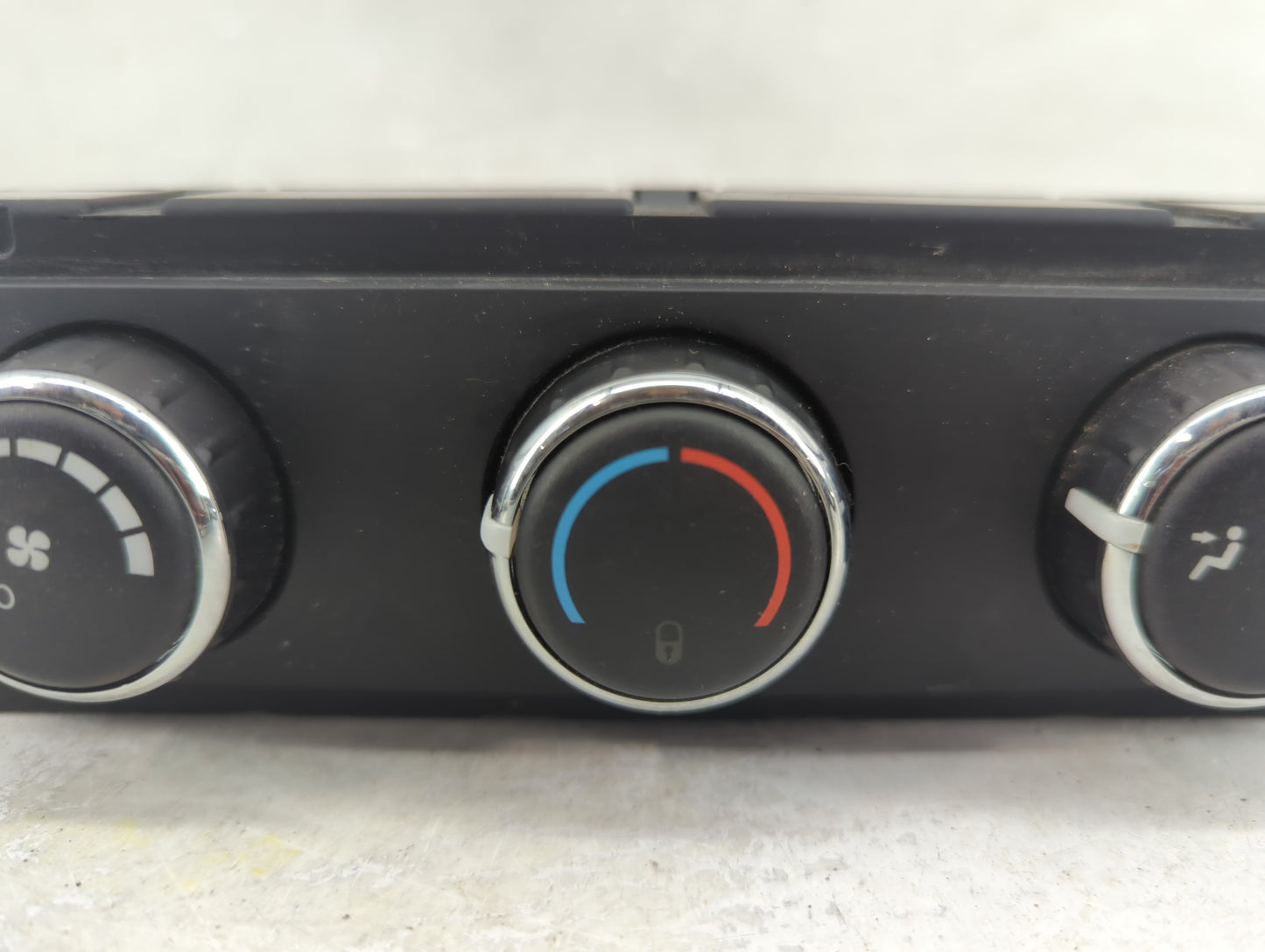 2020 Dodge Caravan Climate Control Module Temperature AC/Heater Replacement P/N:P55111240AI Fits OEM Used Auto Parts - Oemus