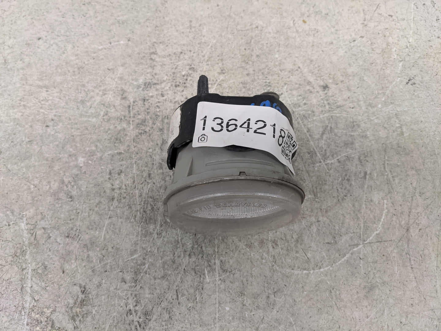 Dodge Caravan Driver Left Oem Fog Light Lamp - Oemusedautoparts1.com